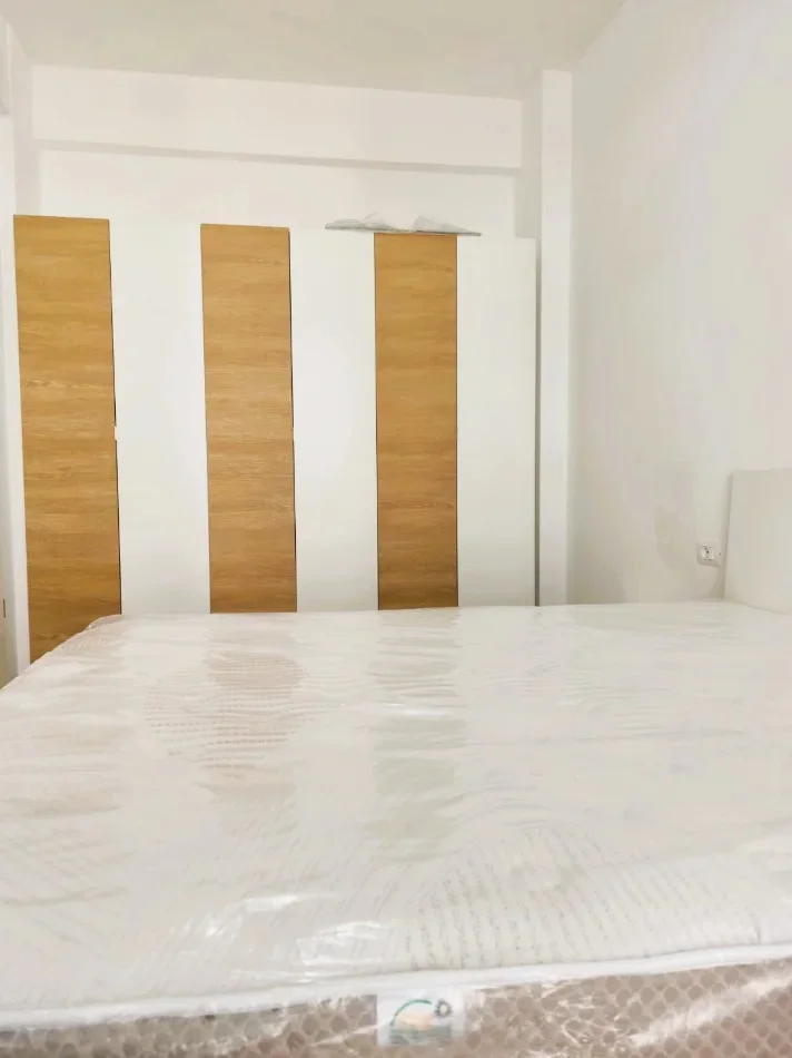 Tirane, jepet me qera apartament 1+1 Kati 3, 60 m² 400 € (Kompleksi OXA)