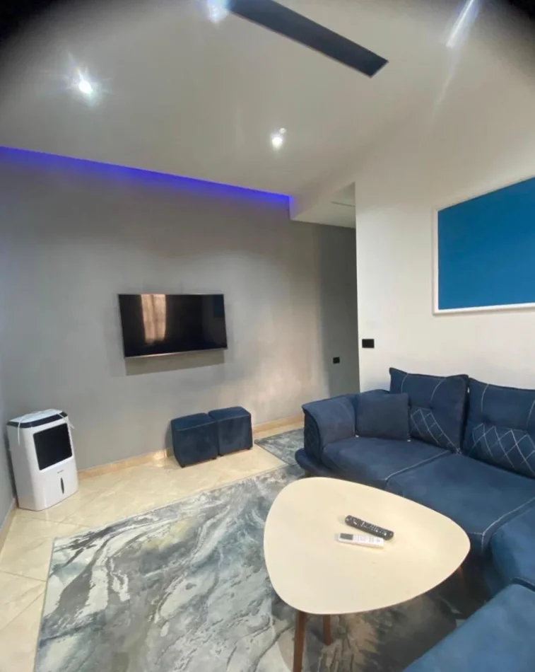 Tirane, jepet me qera apartament 2+1+Ballkon Kati 1, 85 m² 450 € 