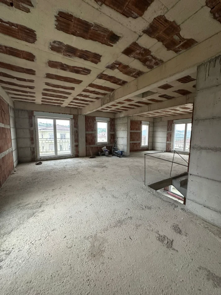 Tirane, shitet Vile 3 Katshe , 770 m² 1.100.000 € 