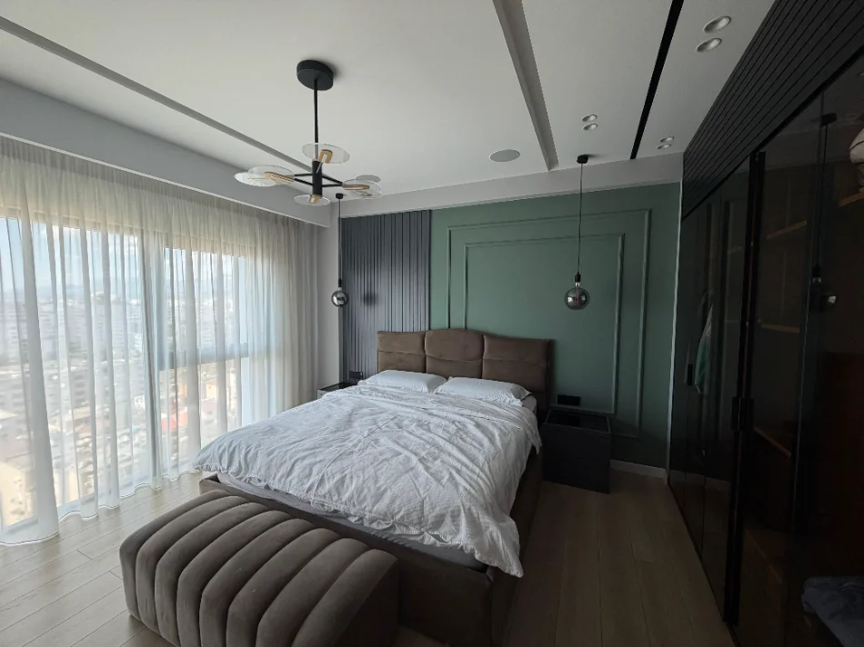 Tirane, jepet me qera apartament Dublex Kati 9, 315 m² 3.500 € 