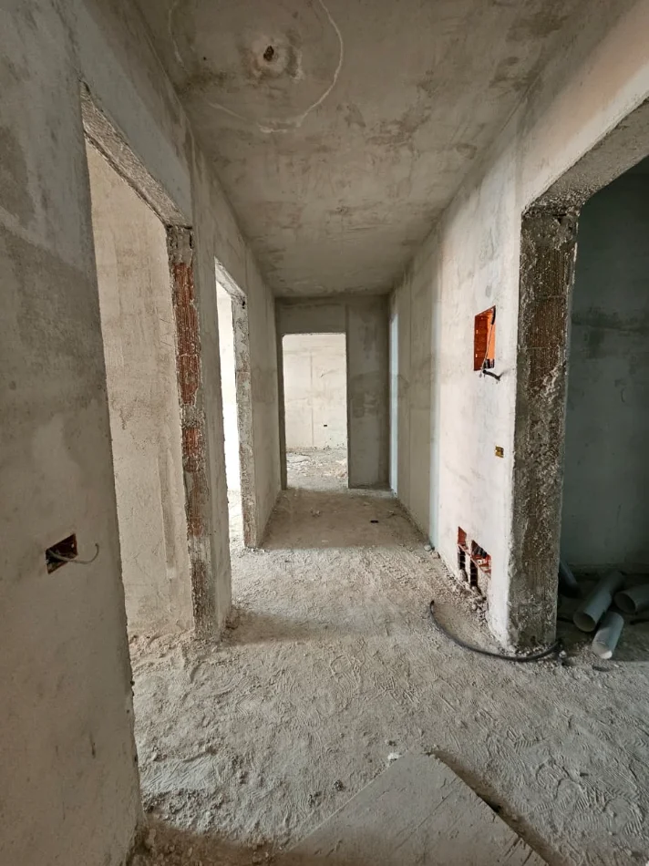 Tirane, shitet apartament 2+1+Aneks+Ballkon Kati 2, 107 m² 