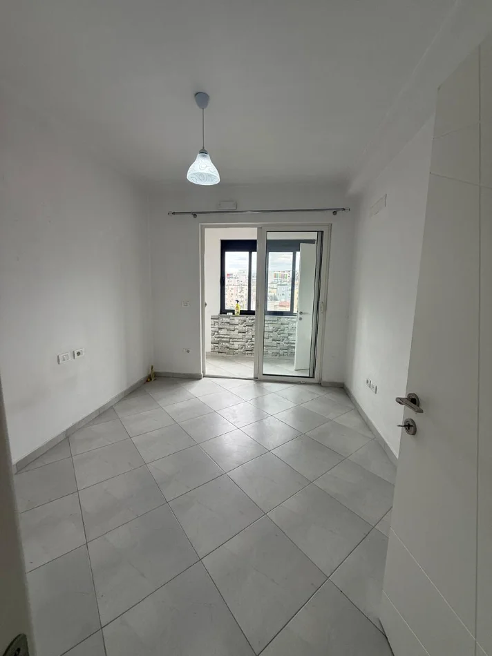 Tirane, shitet apartament 2+1 Kati 4, 106 m² 205.000 € 