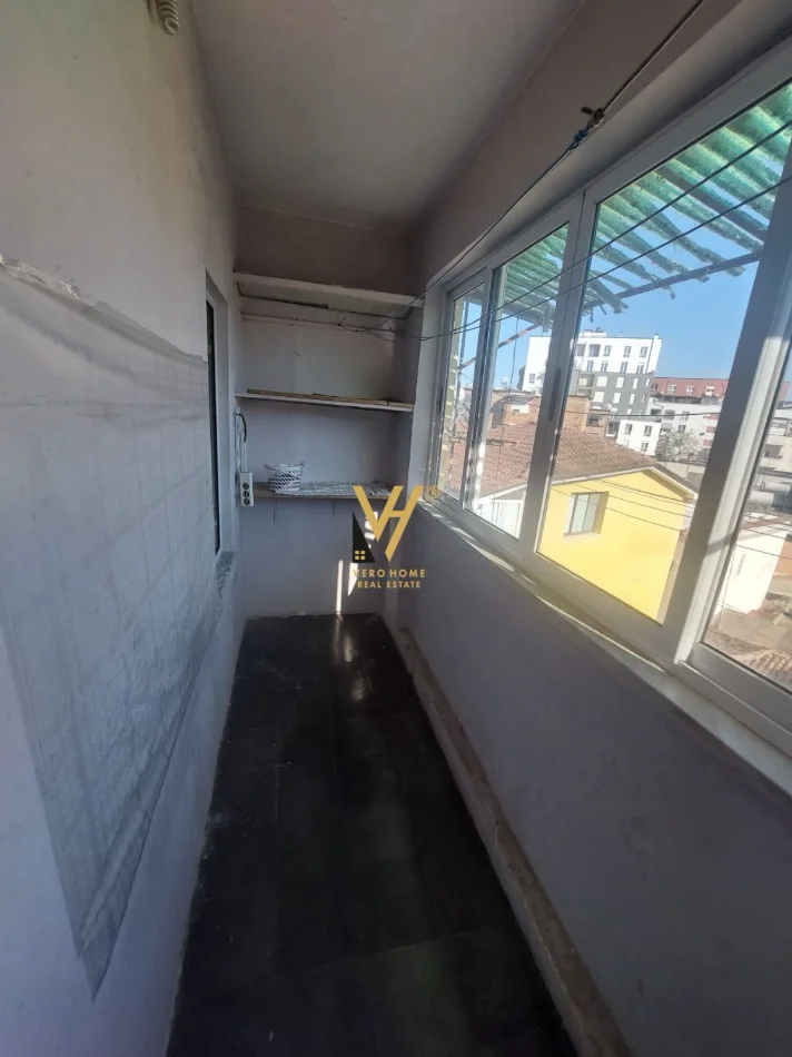 Tirane, shitet apartament 2+1+Ballkon Kati 3, 73 m² 147.000 € (ALI DEMI)