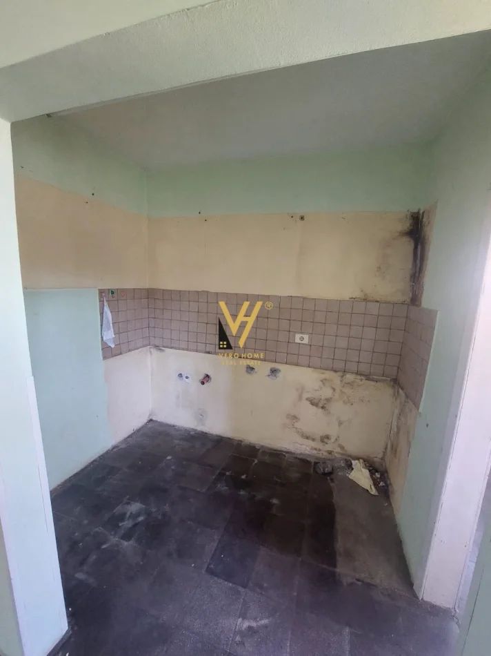 Tirane, shitet apartament 2+1+Ballkon Kati 3, 73 m² 147.000 € (ALI DEMI)