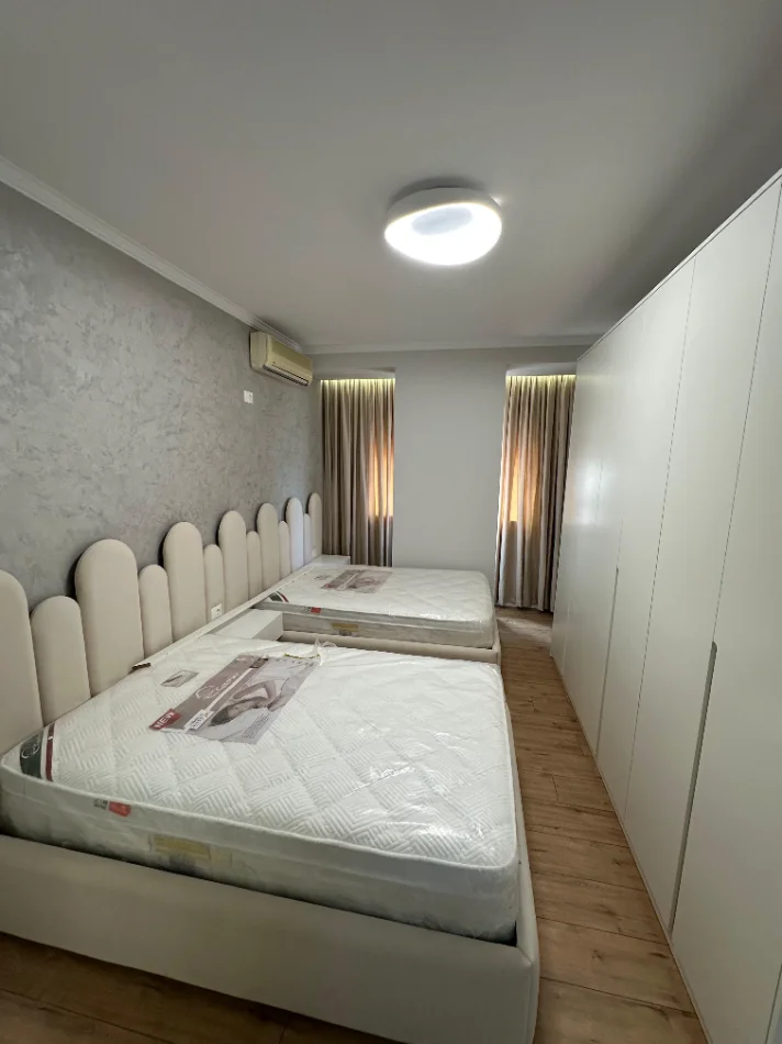Tirane, jepet me qera apartament 2+1 Kati 2, 107 m² 1.000 € (Don Bosko, prane Vizion Plus)