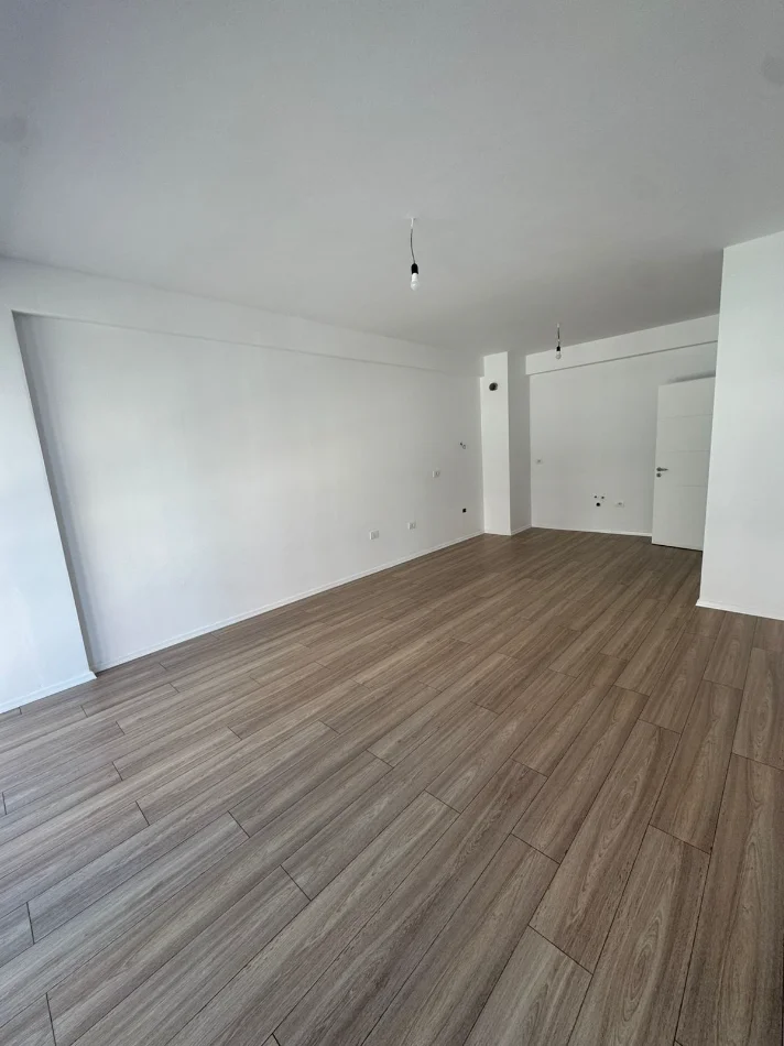 Tirane, jepet me qera apartament 1+1 Kati 1, 60 m² 400 € (Astir , Urban Gate)