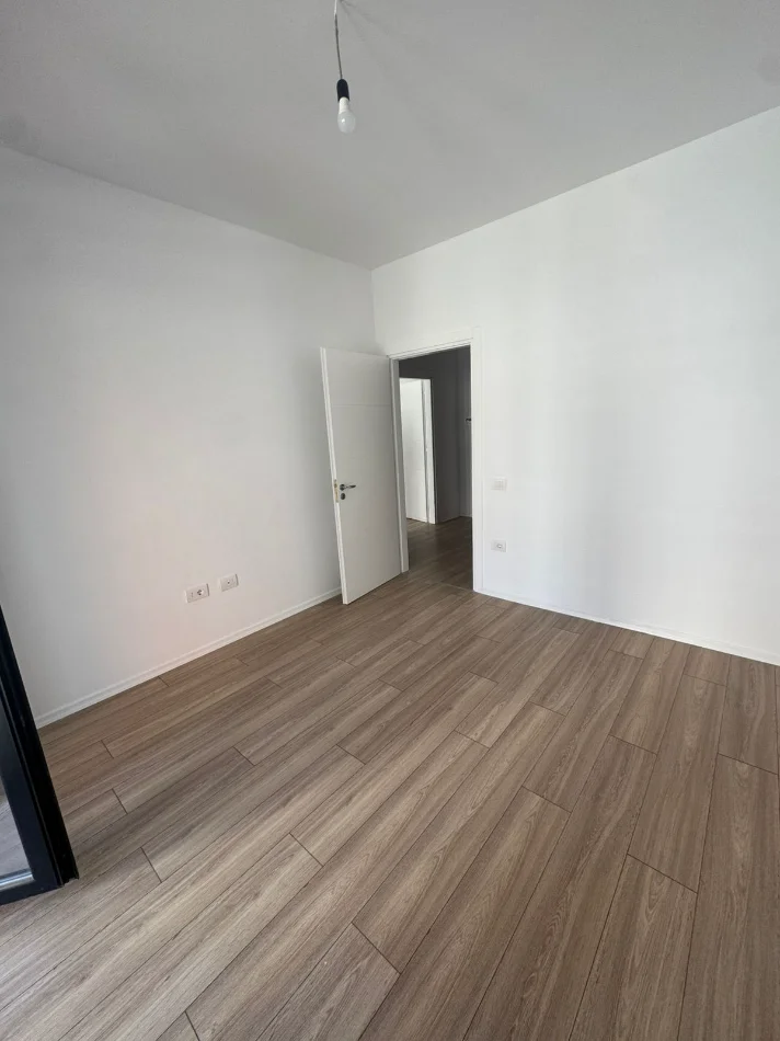 Tirane, jepet me qera apartament 1+1 Kati 1, 60 m² 400 € (Astir , Urban Gate)