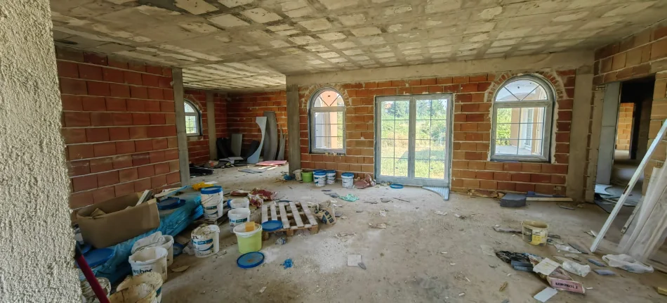 Pogradec, shes Vile 1 Katshe Kati 1, 280 m² 200.000 € (Rruga e Vilave)
