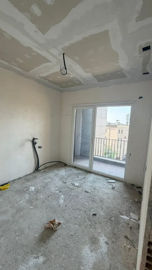 Tirane, shitet apartament 1+1 Kati 7, 54 m² 125.000 € (RRUGA E KAVAJES)