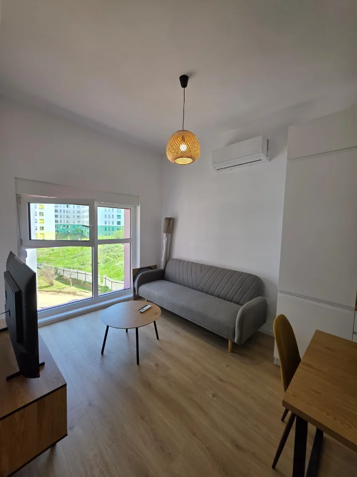 Tirane, jepet me qera apartament 1+1+Ballkon Kati 6, 60 m² 420 € (Rruga Pasho Hysa,Kompleksi Mangalem)