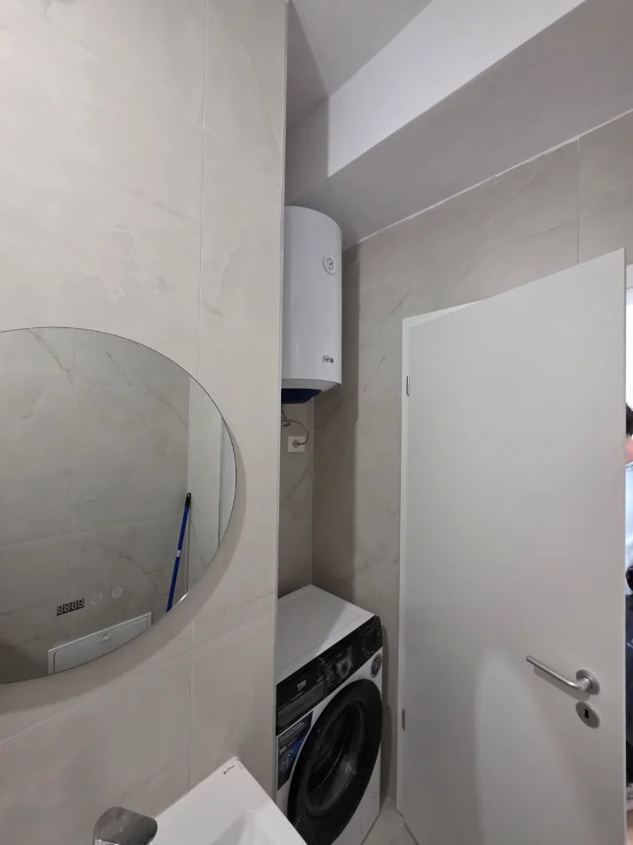 Tirane, jepet me qera apartament 1+1+Ballkon Kati 6, 60 m² 420 € (Rruga Pasho Hysa,Kompleksi Mangalem)