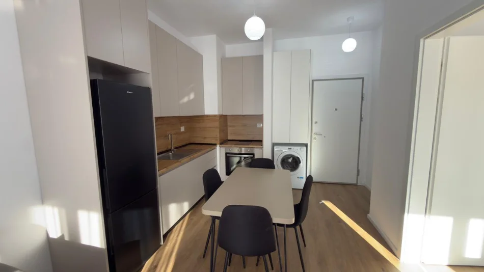 Tirane, jepet me qera apartament 1+1 Kati 6, 48 m² 415 € (Ali Demi)