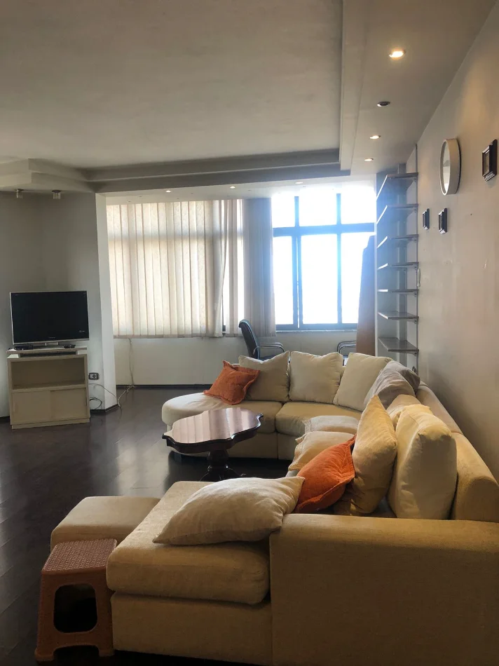 Tirane, jepet me qera apartament 2+1 , 122 m² 603 € (Komuna e Parisit, Prane Kristal Center)