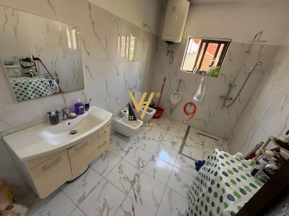 Tirane, shitet shtepi 2 Katshe Kati 0, 510 m² 700.000 € (ASTIR)