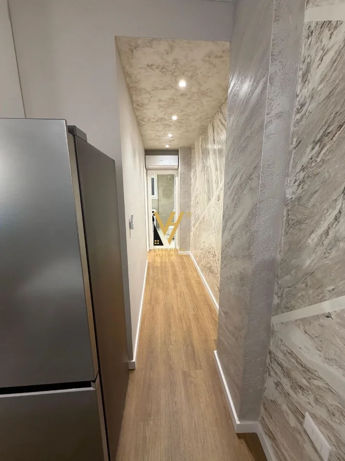 Tirane, jepet me qera apartament 1+1+Ballkon Kati 2, 60 m² 500 € (SHKOZE)