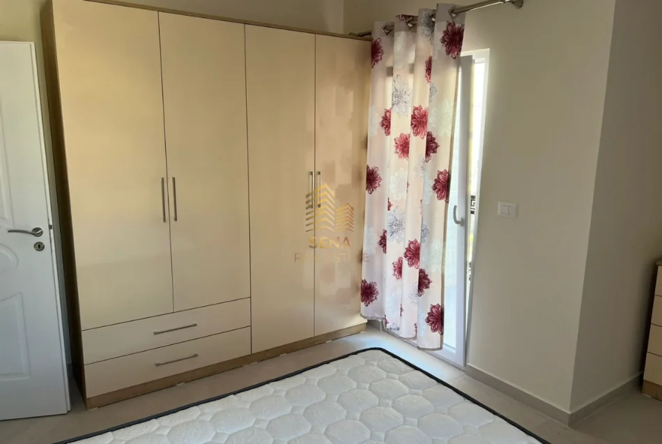 Tirane, jepet me qera apartament 1+1+Ballkon Kati 2, 55 m² 450 € (Shkolla e Bashkuar)