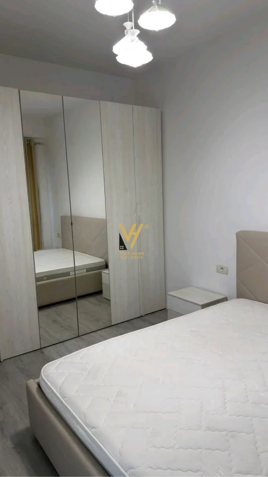 Tirane, jepet me qera apartament 2+1+Ballkon Kati 3, 80 m² 700 € (5 MAJI)