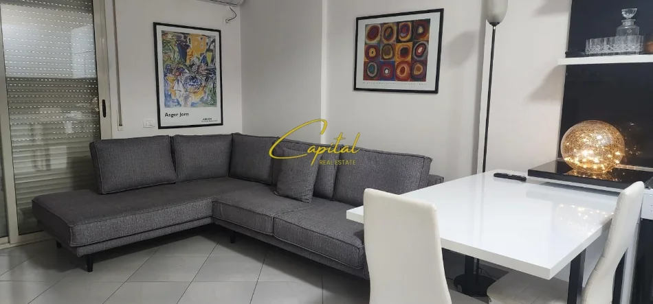 Tirane, jepet me qera apartament 2+1 Kati 3, 75 m² 550 € (GOLDEN PARK 3)
