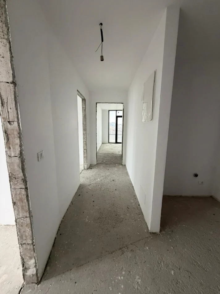 Tirane, shitet apartament 2+1+Aneks+Ballkon Kati 12, 151 m² 554.300 € 