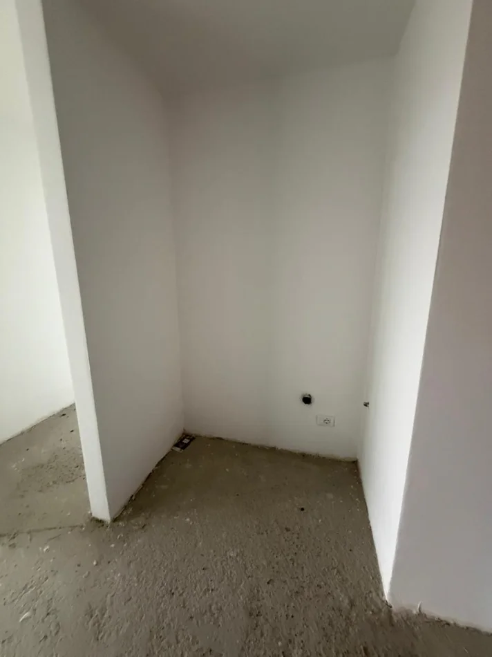 Tirane, shitet apartament 2+1+Aneks+Ballkon Kati 12, 151 m² 554.300 € 