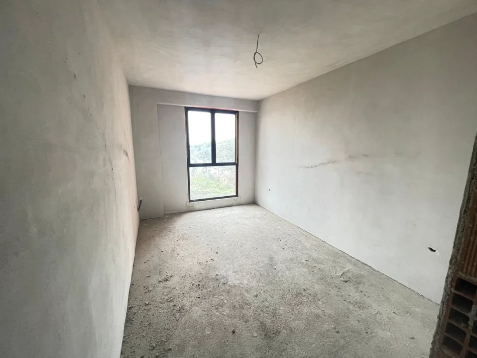 Tirane, shitet apartament 2+1+Aneks+Ballkon Kati 2, 105 m² 