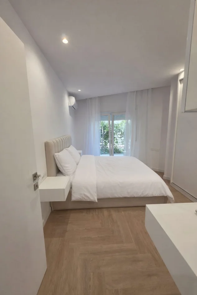 Tirane, jepet me qera apartament 1+1 , (Kodra diellit 2)
