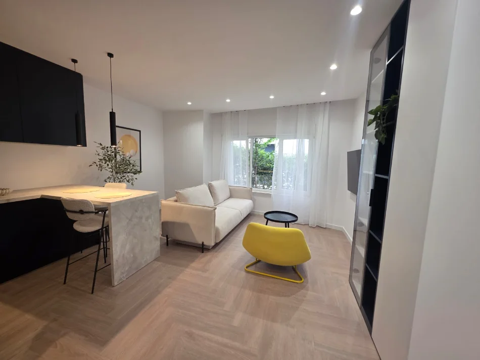 Tirane, jepet me qera apartament 1+1 , (Kodra diellit 2)