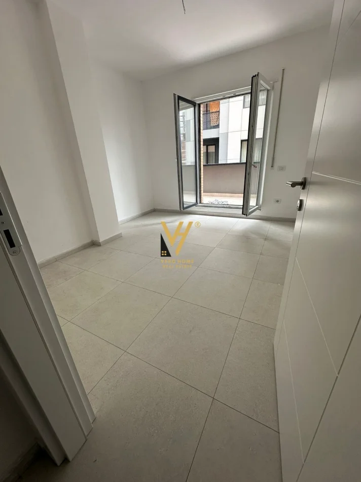Tirane, jepet me qera apartament 2+1+Ballkon Kati 1, 105 m² 620 € (BULEVARDI I RI)