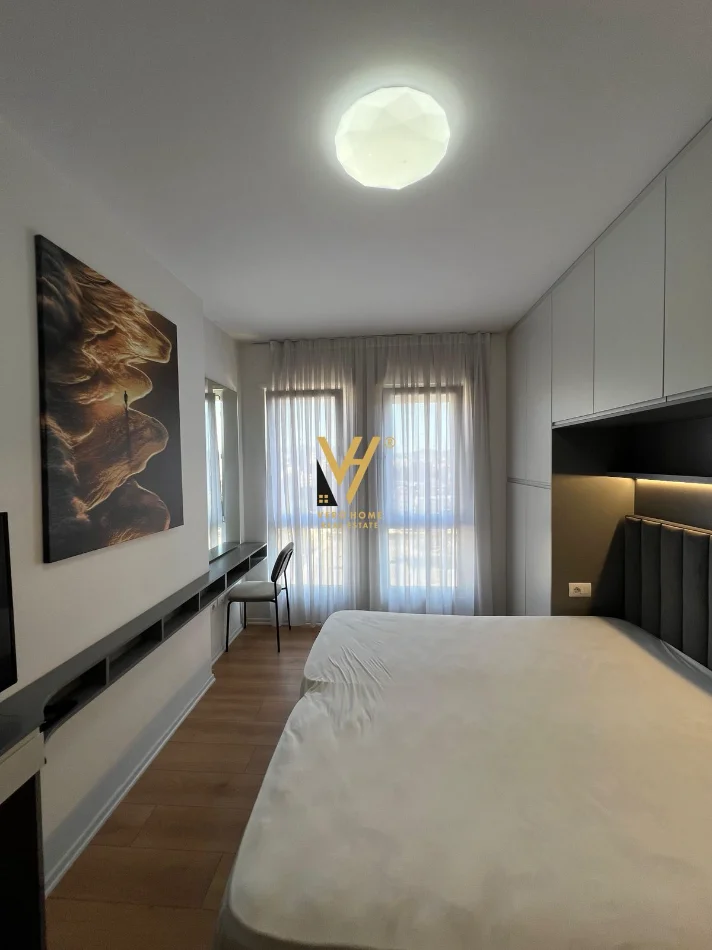 Tirane, jepet me qera apartament 2+1+Ballkon Kati 9, 95 m² 850 € (5 MAJI)