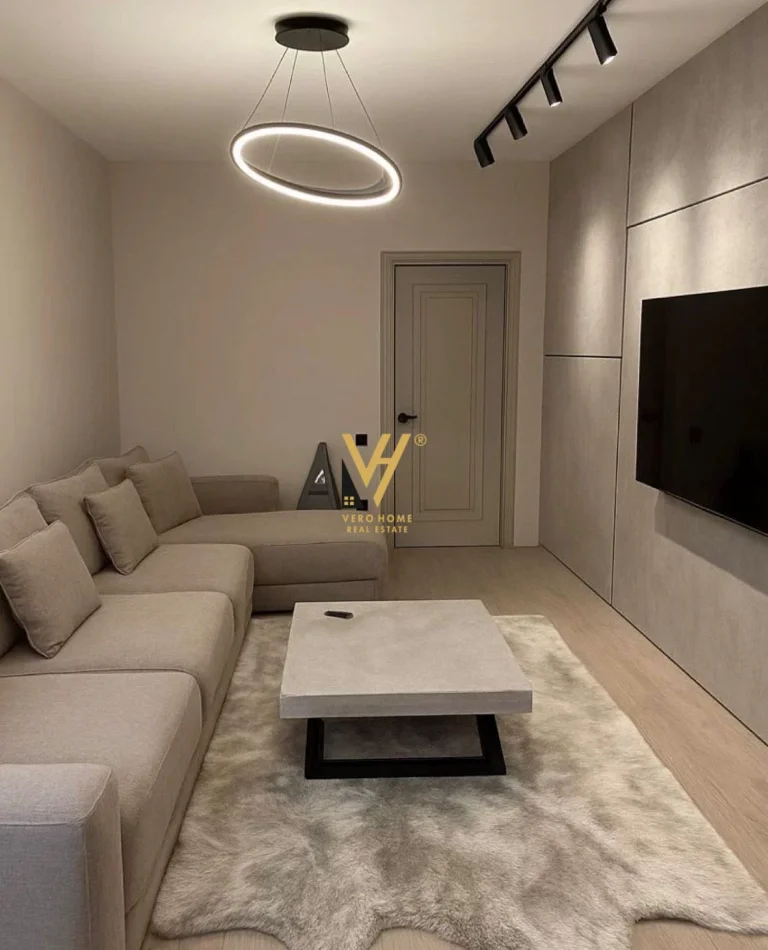 Tirane, jepet me qera apartament 1+1+Ballkon Kati 3, 70 m² 620 € (RRUGA E DIBRES)