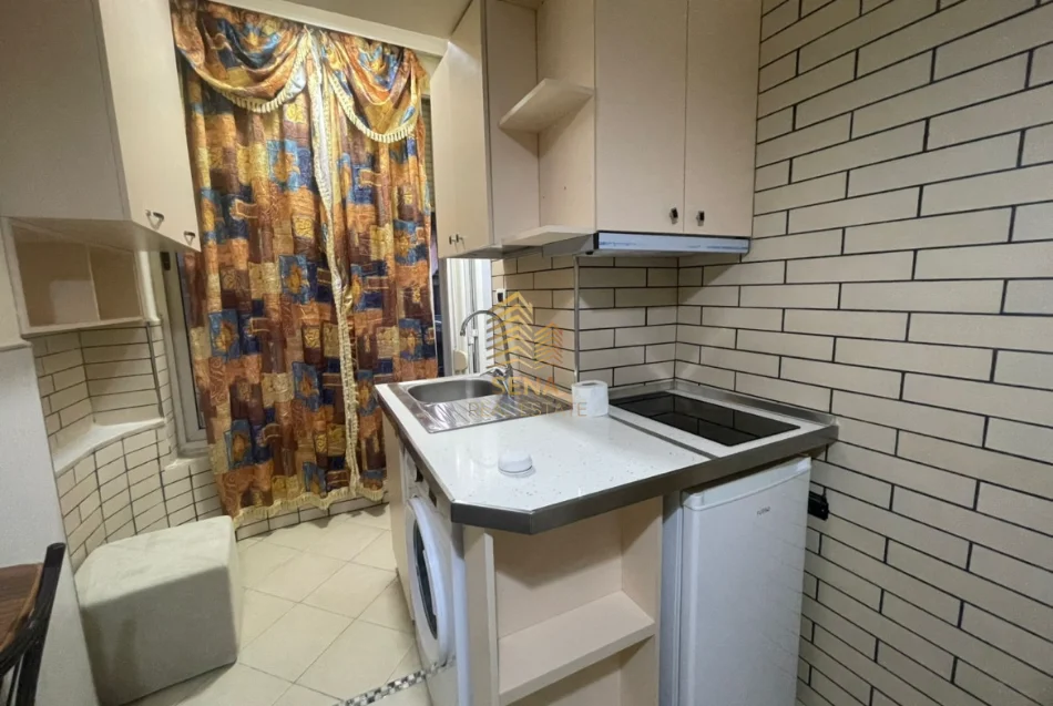 Tirane, jepet me qera apartament 1+1 Kati 2, 35 m² 330 € (Siri Kodra)