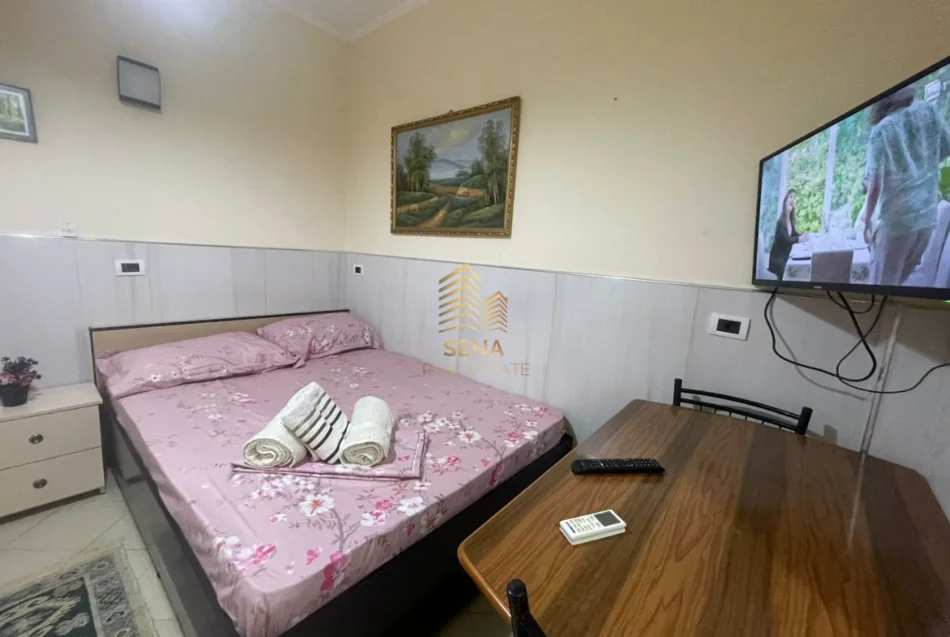 Tirane, jepet me qera apartament 1+1 Kati 2, 35 m² 330 € (Siri Kodra)