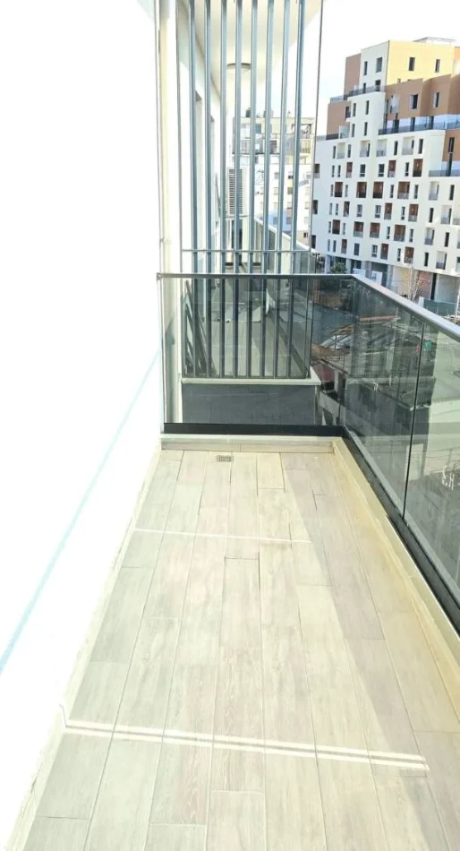 Tirane, jepet me qera apartament 2+1 Kati 4, 650 €