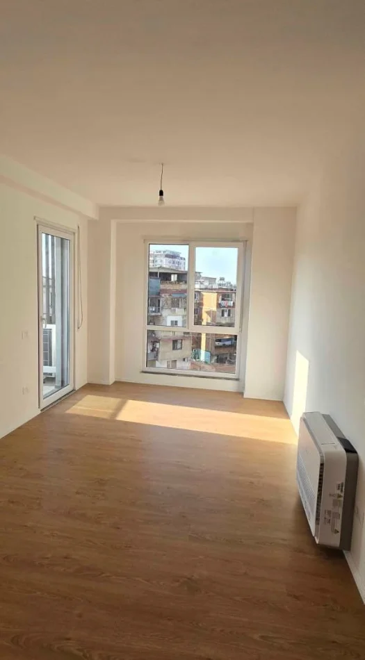 Tirane, jepet me qera apartament 2+1 Kati 4, 650 €