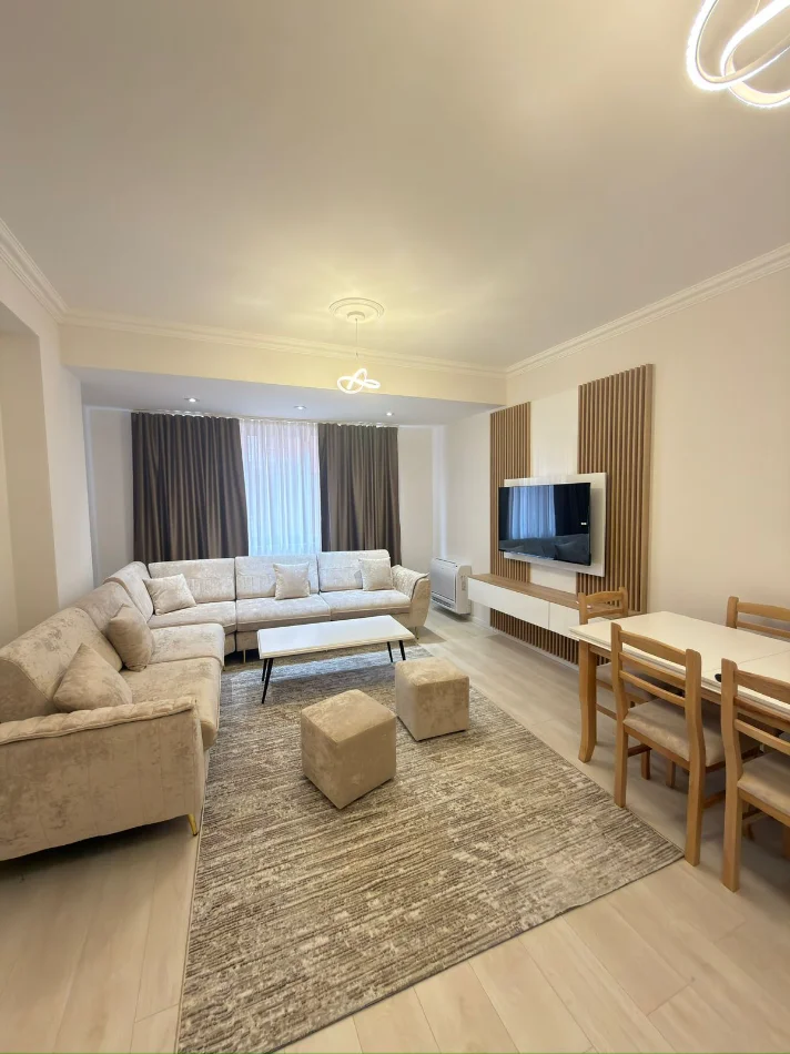 Tirane, jepet me qera apartament 2+1+Ballkon Kati 3, 100 m² 600 € (Urban Gate)