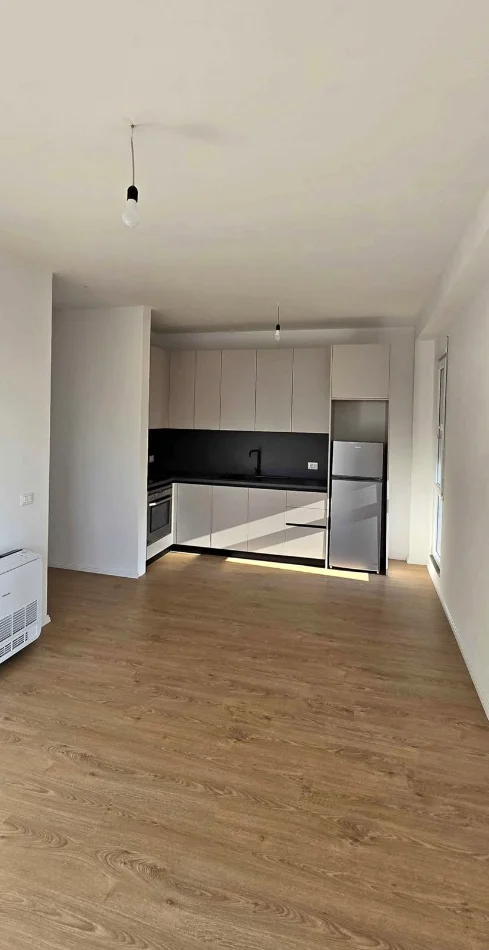 Tirane, jepet me qera 2+1+Aneks Kati 4, 110 m² 65.000 € 