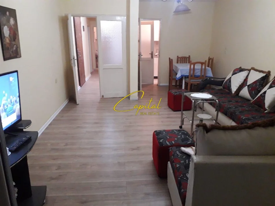 Tirane, jepet me qera apartament 2+1 Kati 4, 80 m² 470 € (RRUGA ASIM VOKSHI)