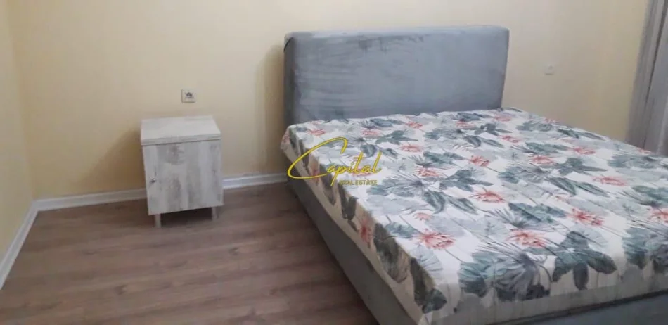 Tirane, jepet me qera apartament 2+1 Kati 4, 80 m² 470 € (RRUGA ASIM VOKSHI)