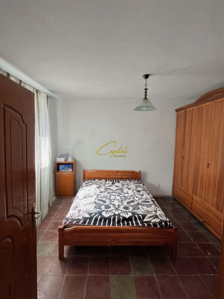 Tirane, jepet me qera shtepi 1+1 Kati 0, 78 m² 400 € (ISH STACIONI TRENIT)