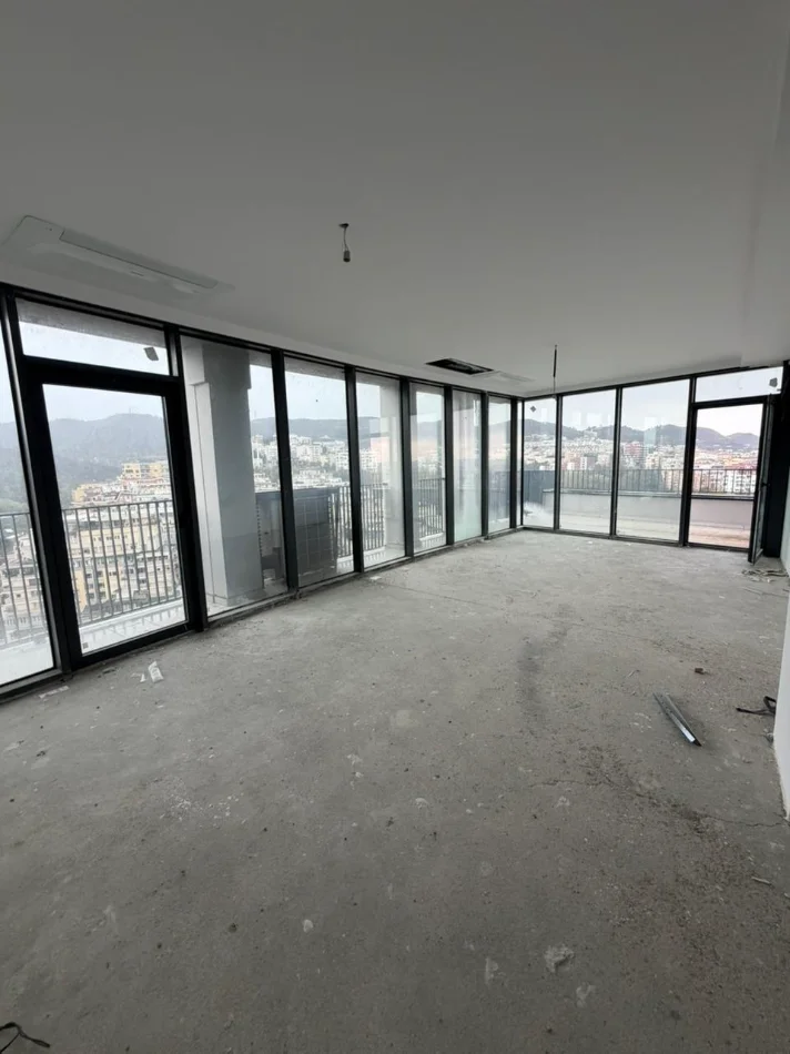 Tirane, shitet apartament 2+1 Kati 13, 150 m² 554.300 € (Lake View)