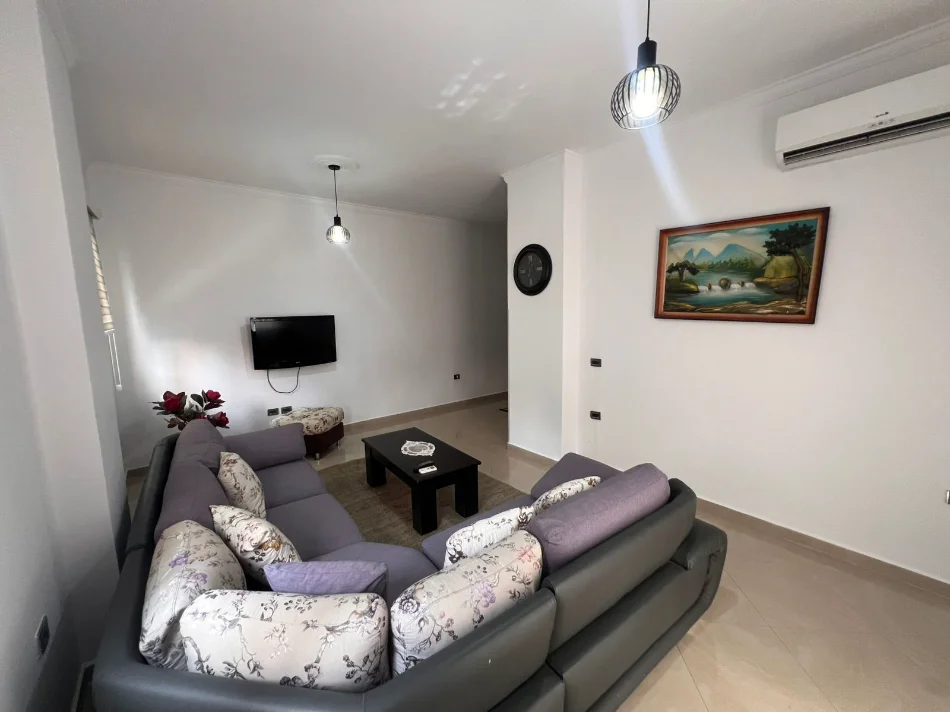 Tirane, jepet me qera apartament 2+1 Kati 1, 110 m² 650 € (Kodra e Diellit)
