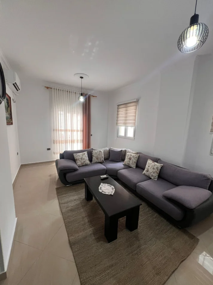 Tirane, jepet me qera apartament 2+1 Kati 1, 110 m² 650 € (Kodra e Diellit)