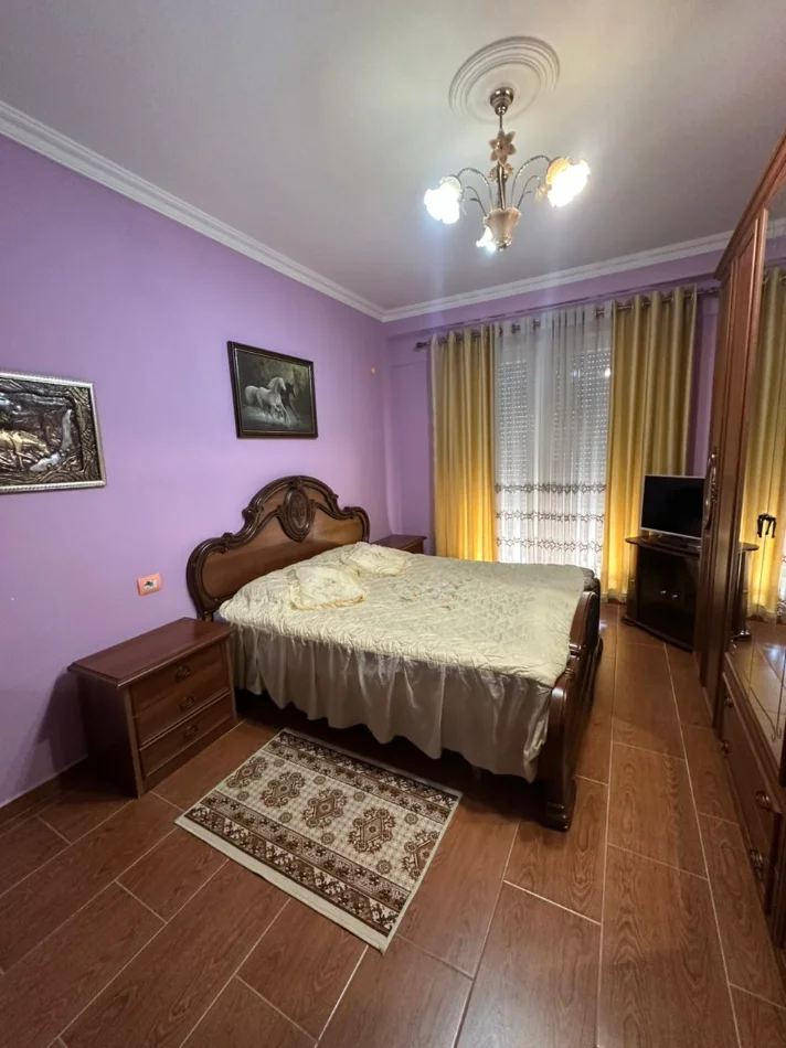 Tirane, jepet me qera apartament 1+1 Kati 2, 70 m² 500 € (21 Dhjetori)