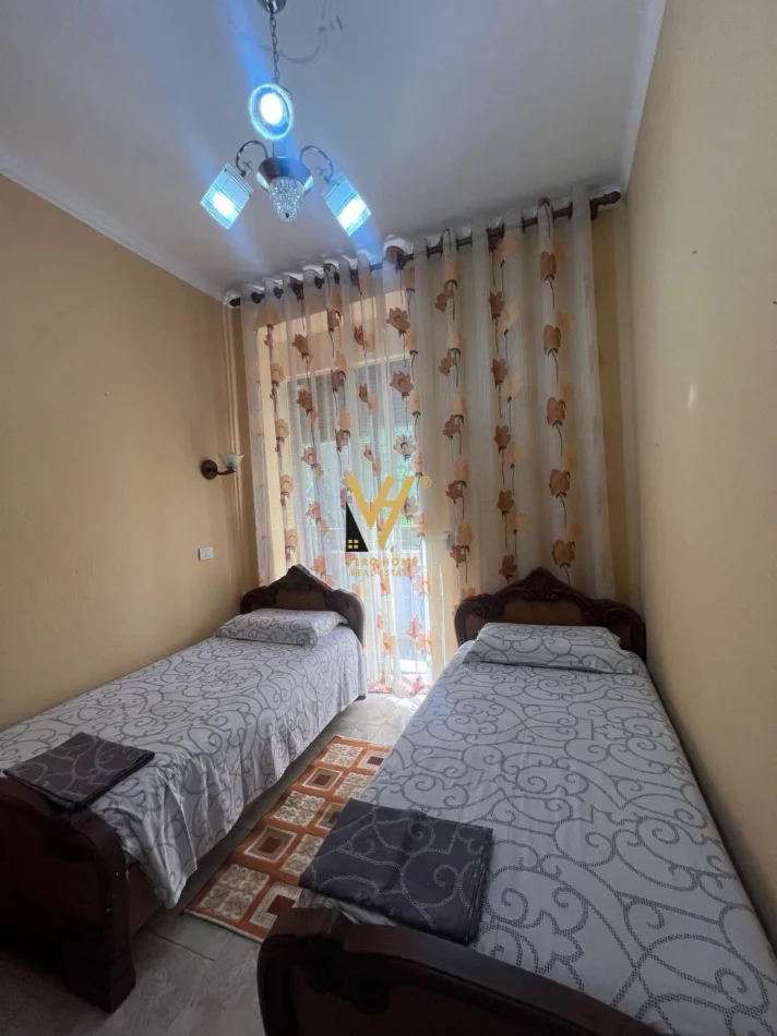 Tirane, jepet me qera apartament 2+1+Ballkon Kati 2, 70 m² 670 € (STADIUMI DINAMO)