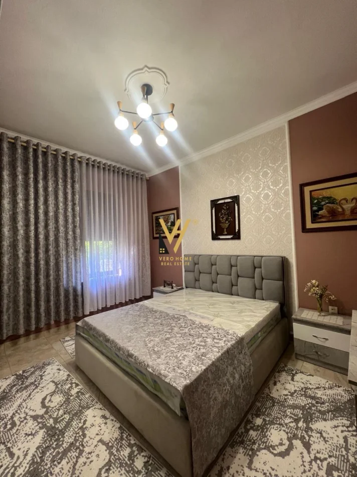 Tirane, jepet me qera apartament 2+1+Ballkon Kati 2, 70 m² 670 € (STADIUMI DINAMO)