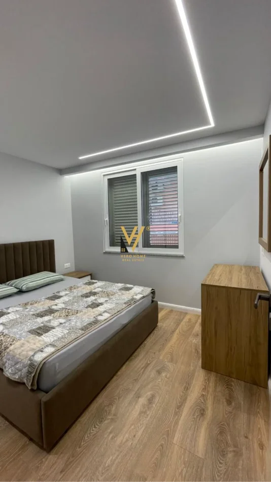 Tirane, jepet me qera apartament 1+1+Ballkon Kati 2, 75 m² 820 € (BLLOK)