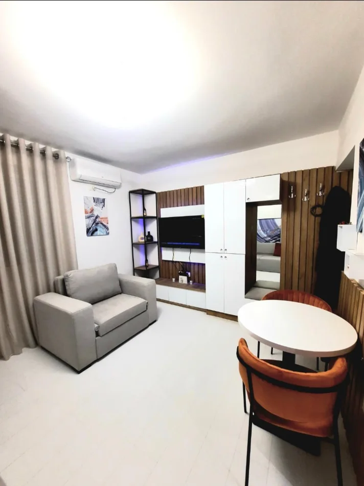 Tirane, shitet garsonier Kati 2, 34 m² 84.000 € (SHKOLLA KUSHTRIMI I LIRISE)