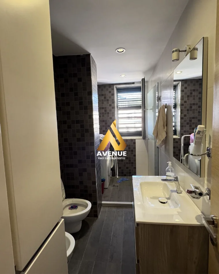 Tirane, shitet apartament 2+1 Kati 3, 148 m² 370.000 € (kodra e Diellit 1)