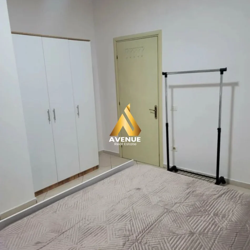 Tirane, jepet me qera apartament 1+1 Kati 8, 70 m² (rruga thoma koxhaj)