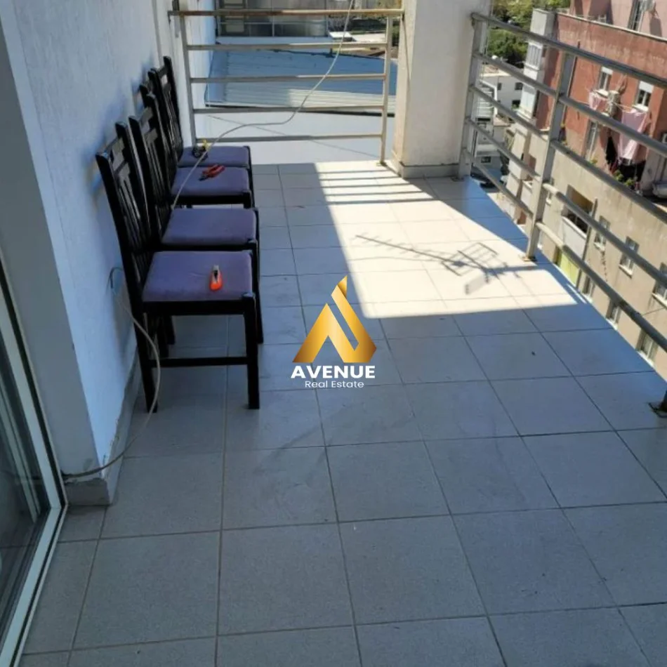 Tirane, jepet me qera apartament 1+1 Kati 8, 70 m² (rruga thoma koxhaj)